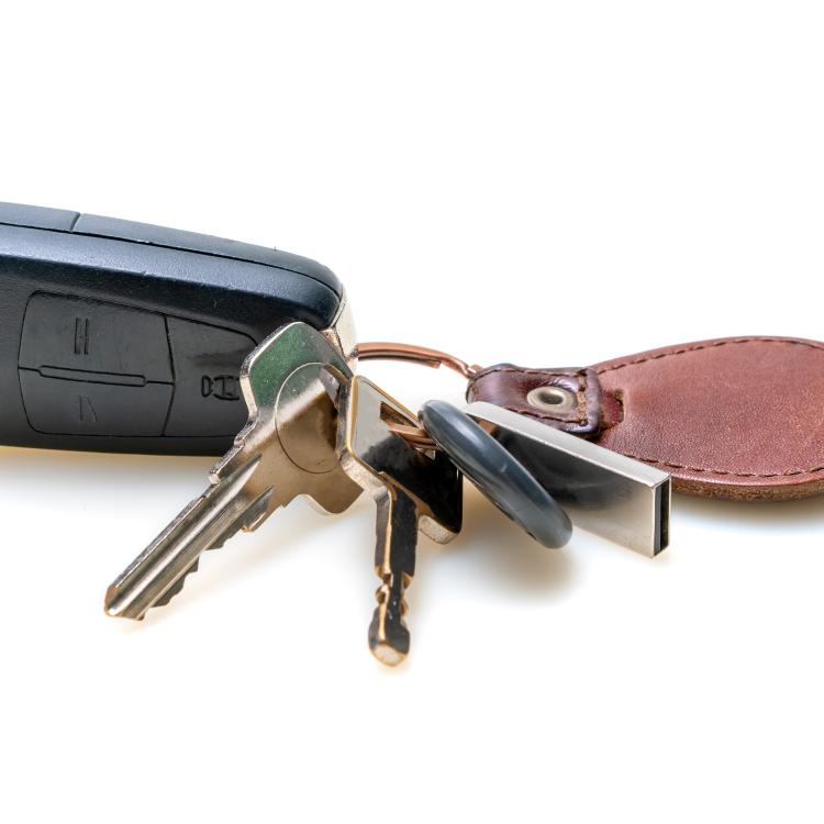 Emergency Key Courier Service 